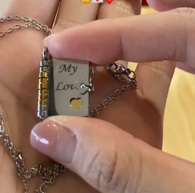 <h2><strong>Our Reviews</strong></h2>